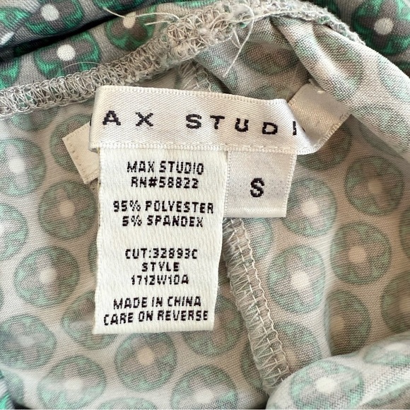 Max Studio Women’s Foldover Gray and Green Patterned Geometric Skirt Size Small - Picture 9 of 10